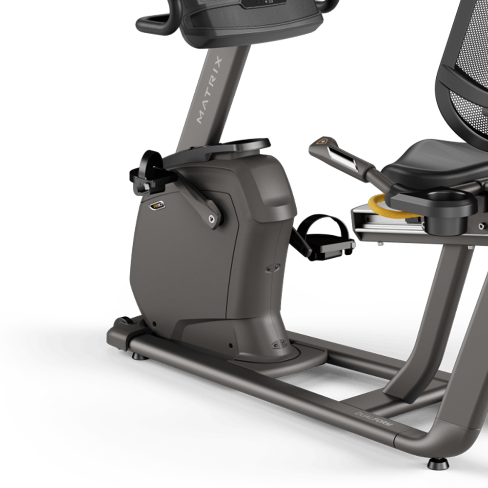 Exercise bikes/pedal trainers - Matrix R30 Exercise Bike With Xr Console