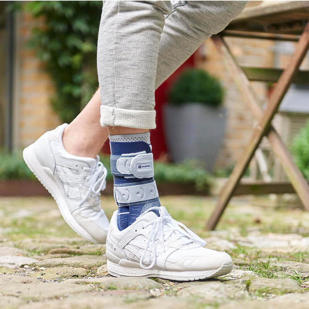 Ankle braces - Bauerfeind Malleoloc L3 Brace With 3-level Lateral Stabilization, Right