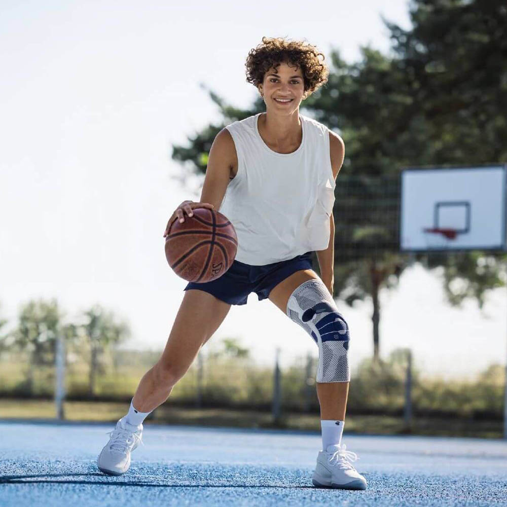 Knee braces - Bauerfeind Genutrain P3 Titan Left Volleyball Knee Brace With Patellar Guide