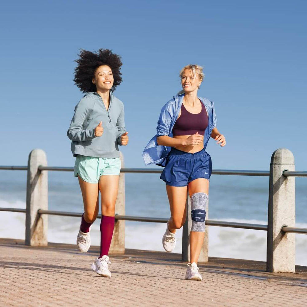 Knee braces - Bauerfeind Genutrain Black Knee Brace For Relief And Stabilization