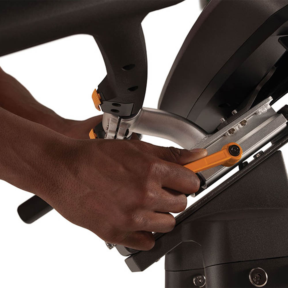 Exercise bikes/pedal trainers - Matrix Exercise Bike Gym Bike U30 With Xr Console