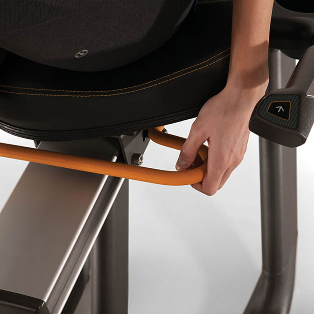 Exercise bikes/pedal trainers - Matrix Exercise Bike Gym Bike R30 With Xer Console