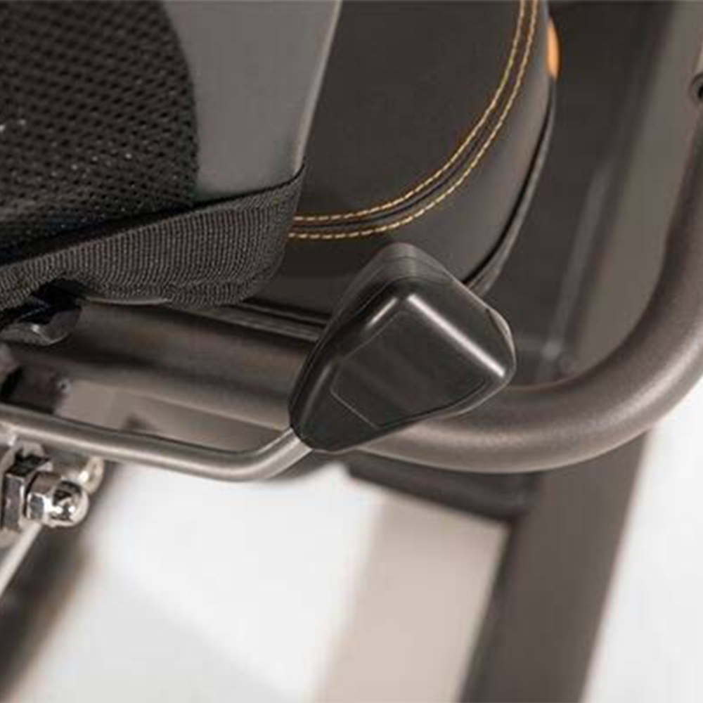 Exercise bikes/pedal trainers - Matrix Exercise Bike Gym Recumbent Bike R50 With Xer Console