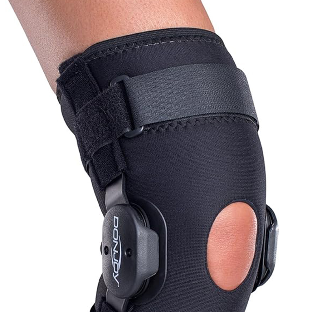 Knee braces - Donjoy Knee Brace, Articulated Knee Brace, Short Open Playmaker